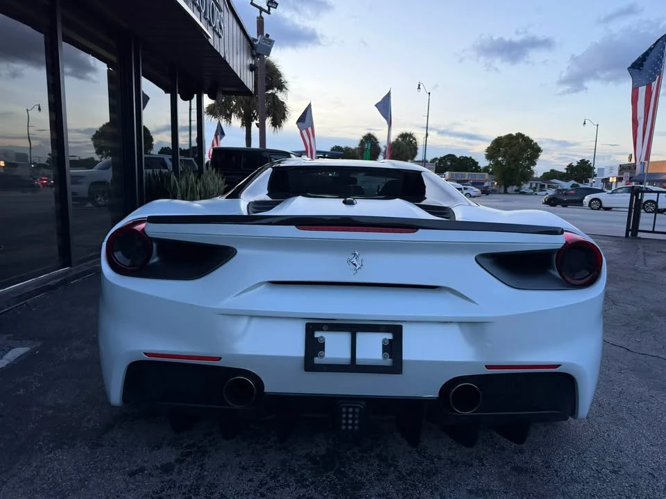 2018 Ferrari 488 - Image 11 of 20
