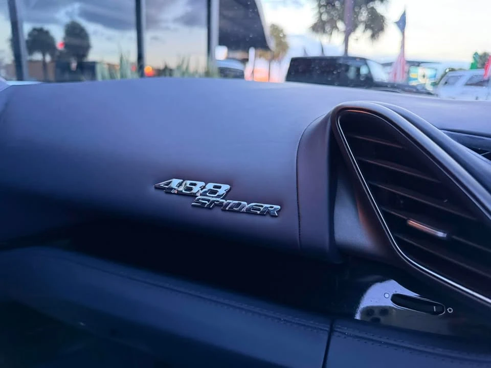 2018 Ferrari 488 - Image 17 of 20