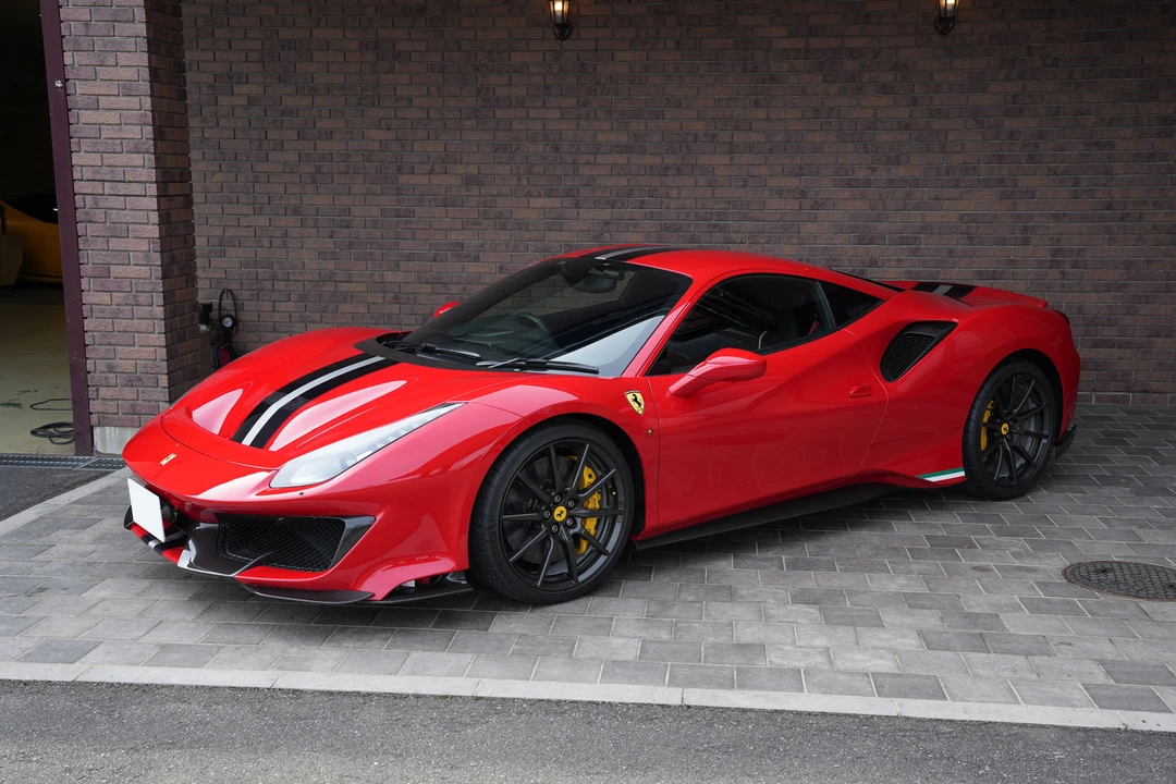 2018 Ferrari 488 Pista - Image 18 of 31