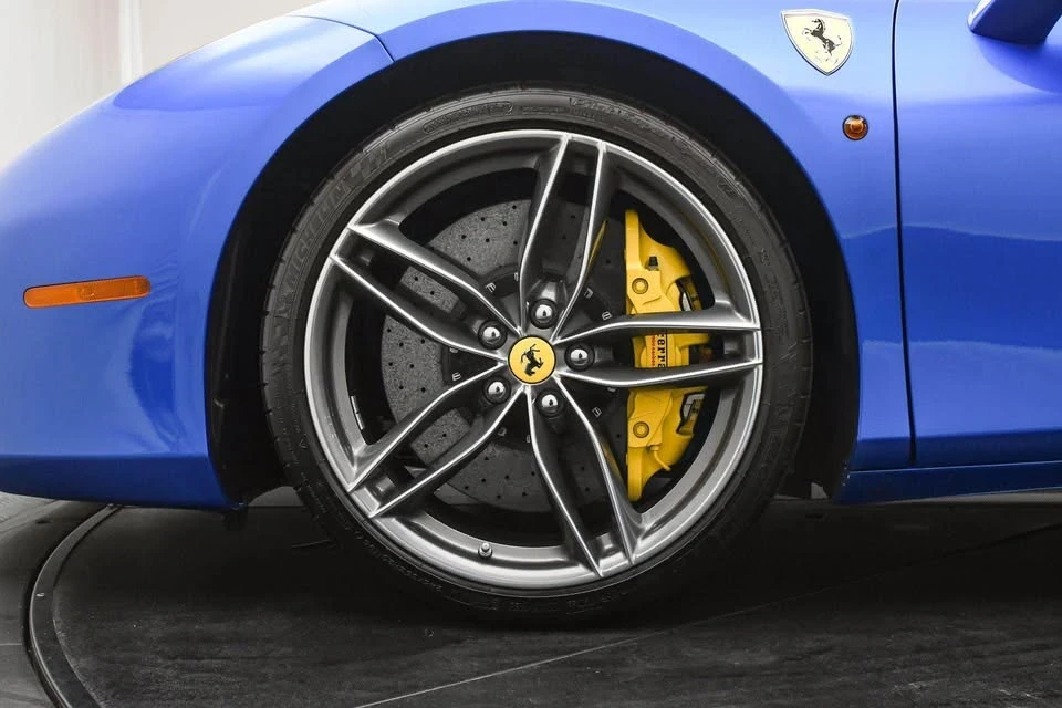 2018 Ferrari 488 Spider - Image 9 of 10