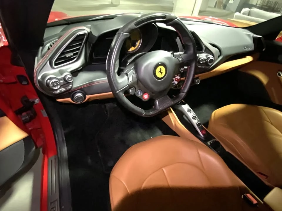 2018 Ferrari 488 Spider - Image 5 of 5