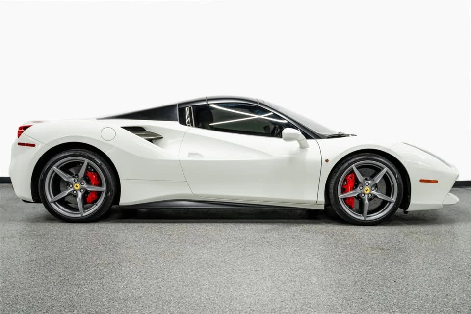 2018 Ferrari 488 Spider - Image 5 of 15