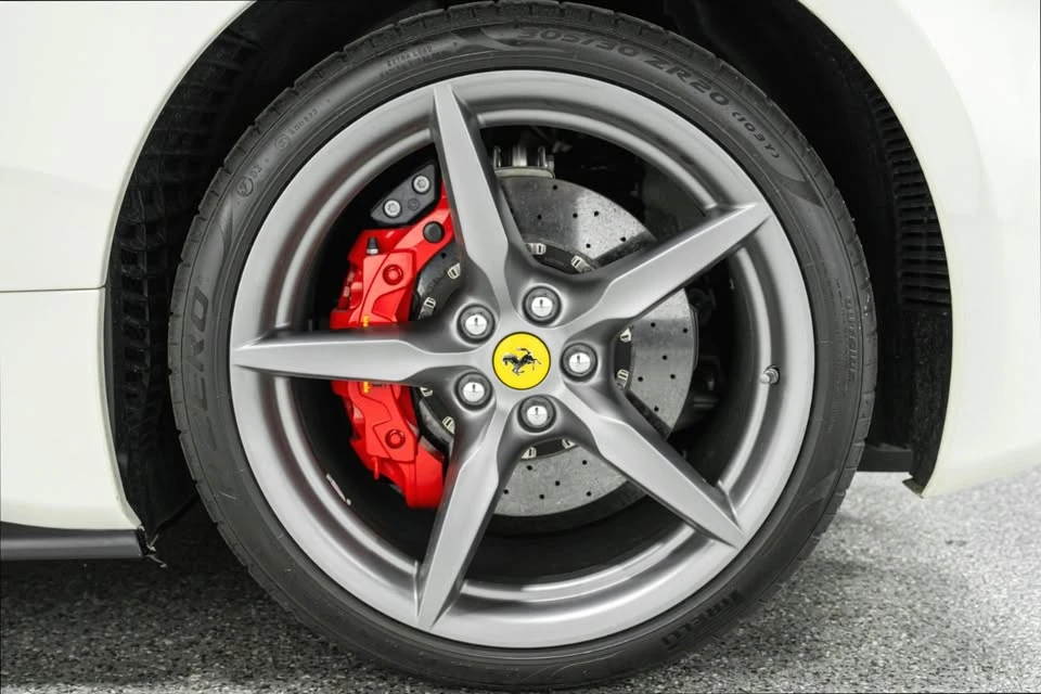 2018 Ferrari 488 Spider - Image 7 of 15