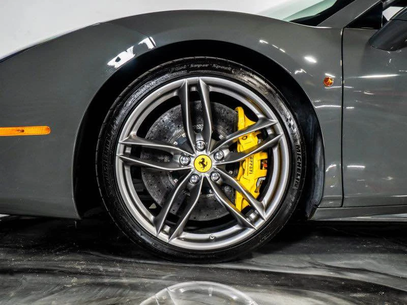 2018 Ferrari 488 Spider - Image 3 of 6