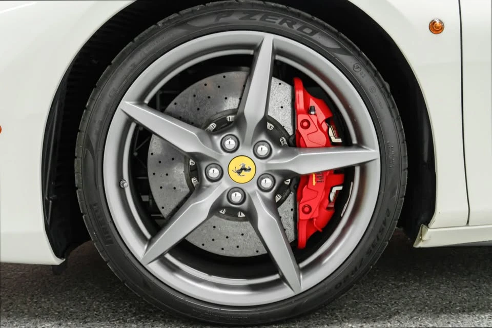 2018 Ferrari 488 Spider - Image 6 of 15