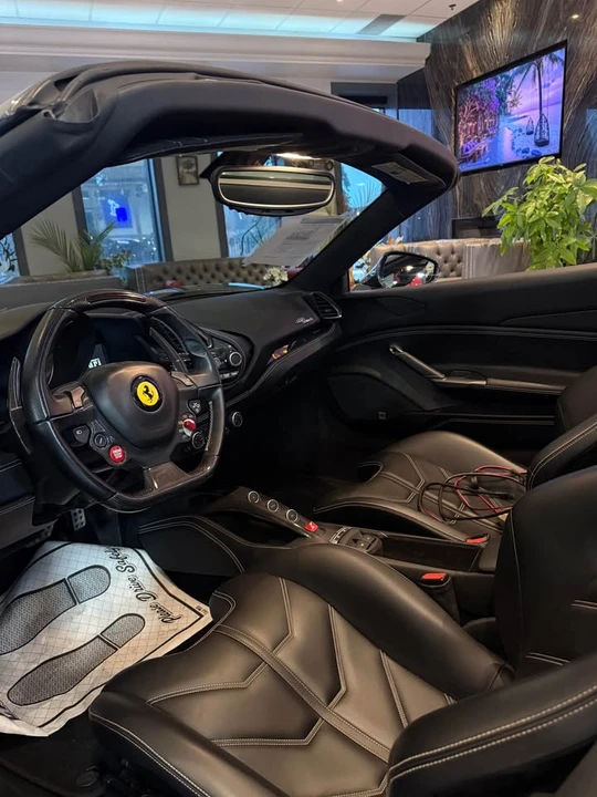2018 Ferrari 488 Spider - Image 4 of 6