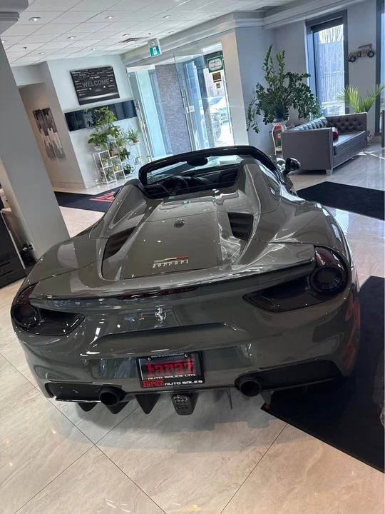 2018 Ferrari 488 - Image 4 of 9