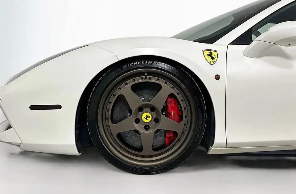2018 Ferrari 488 Spider - Image 12 of 19