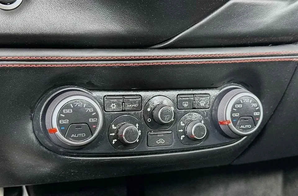 2018 Ferrari 488 Spider - Image 16 of 19