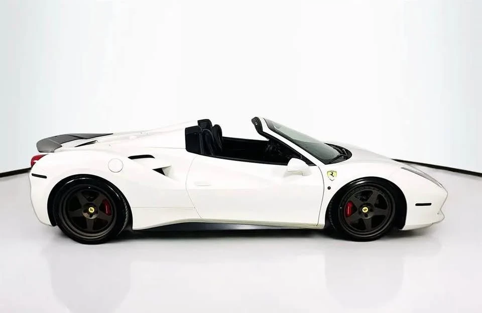 2018 Ferrari 488 Spider - Image 8 of 19