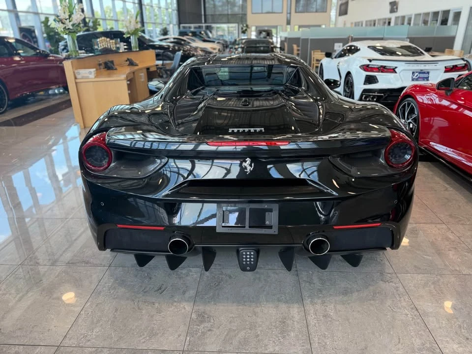2018 Ferrari 488 Spider - Image 5 of 9