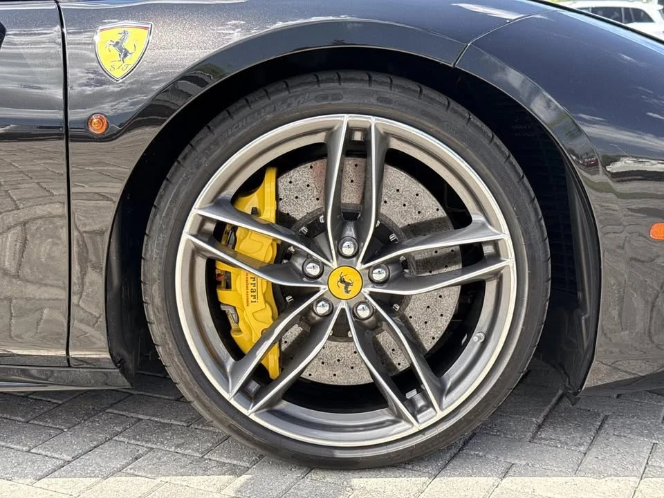 2018 Ferrari 488 Spider - Image 12 of 14