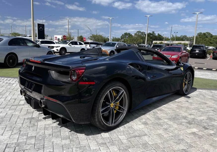 2018 Ferrari 488 Spider - Image 4 of 12
