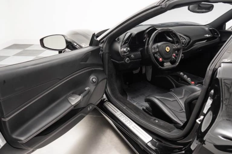 2018 Ferrari 488 Spider - Image 13 of 17