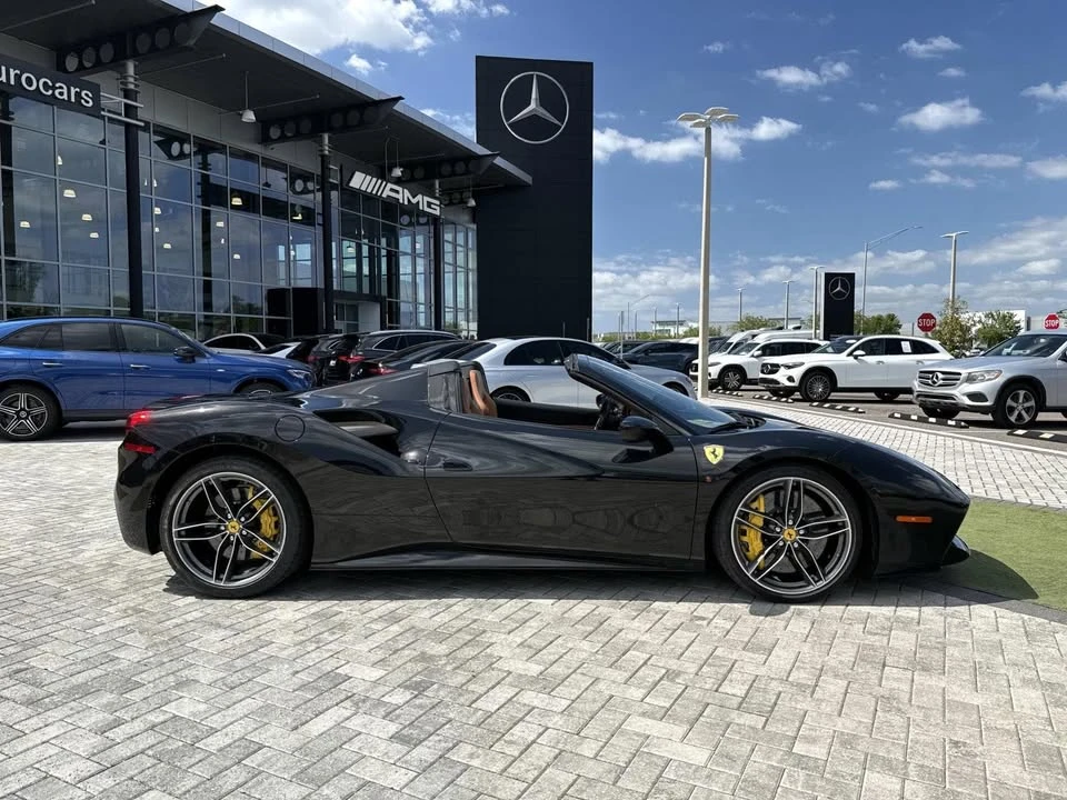 2018 Ferrari 488 Spider - Image 4 of 14
