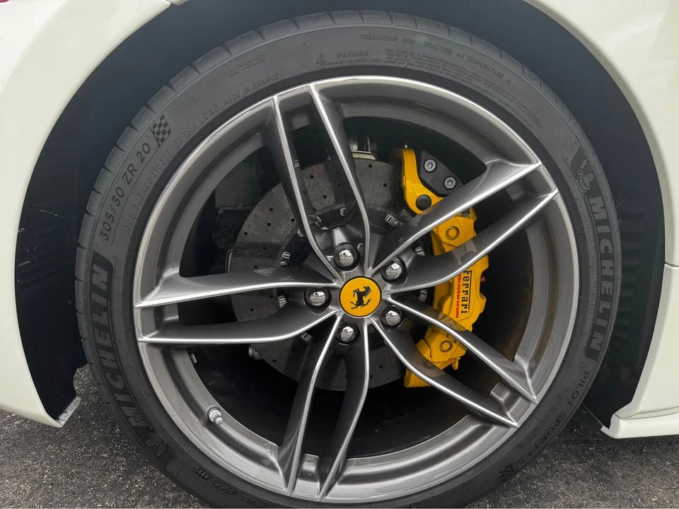 2018 Ferrari 488 Spider - Image 9 of 9