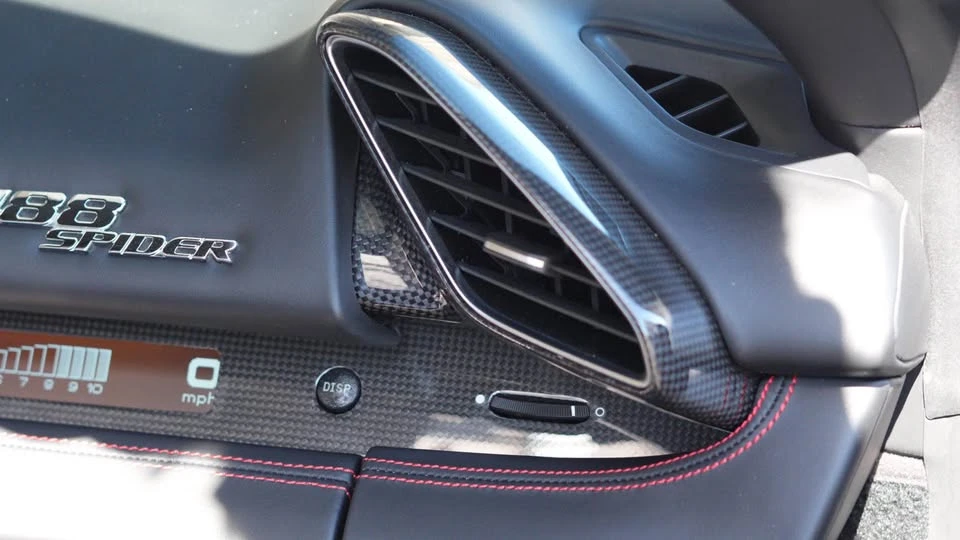 2018 Ferrari 488 Spider - Image 19 of 19