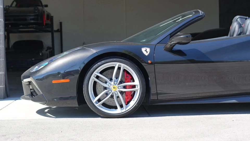 2018 Ferrari 488 Spider - Image 5 of 19