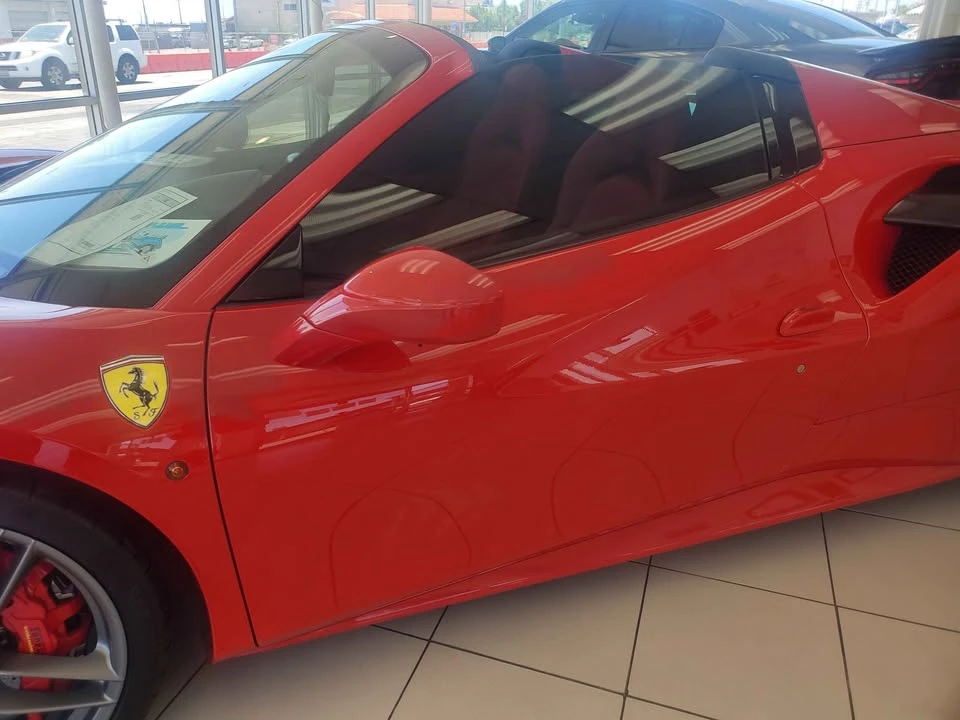 2018 Ferrari - Image 7 of 19