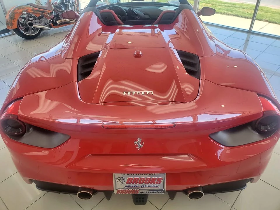 2018 Ferrari - Image 8 of 19