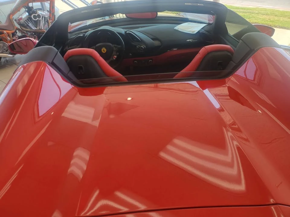 2018 Ferrari - Image 17 of 19
