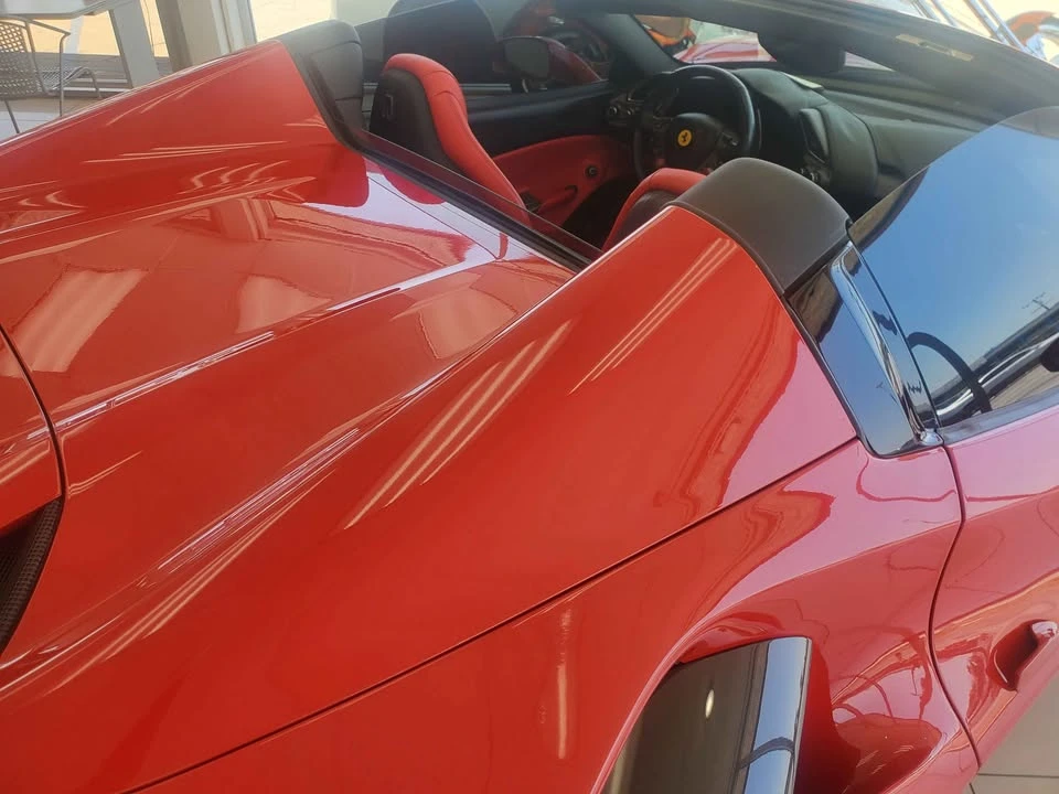 2018 Ferrari - Image 16 of 19