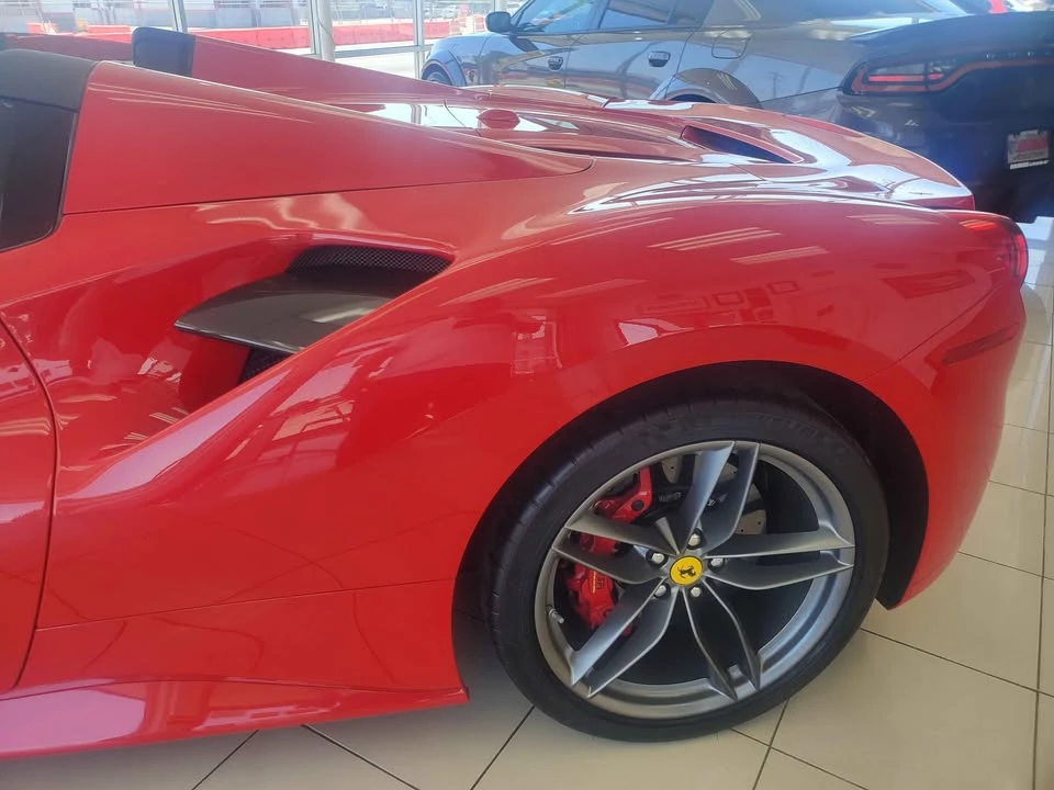2018 Ferrari - Image 10 of 19