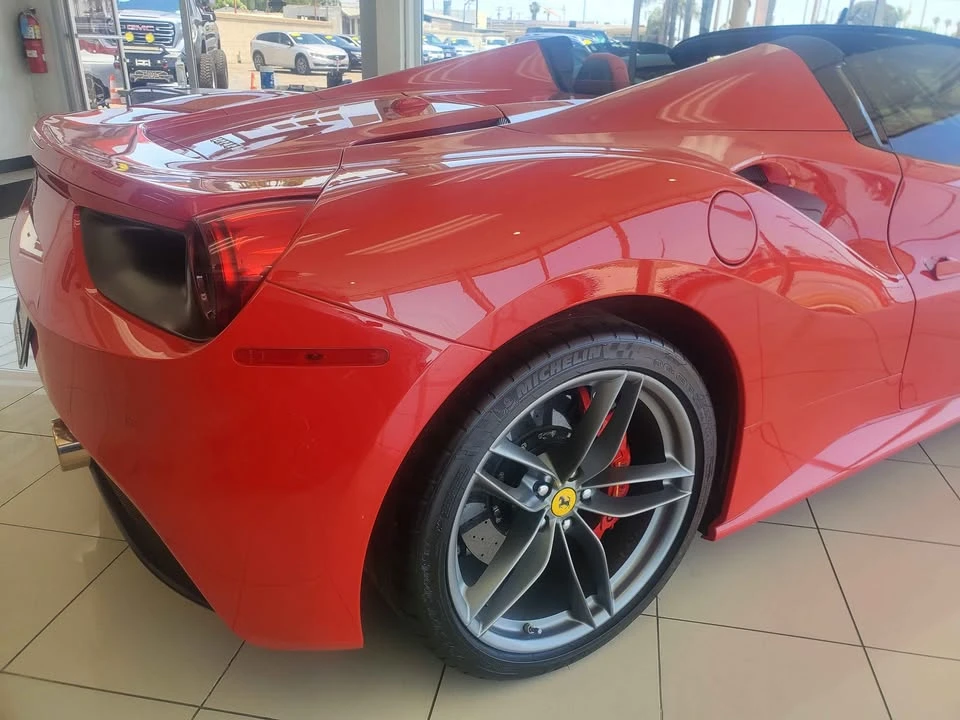 2018 Ferrari - Image 2 of 19