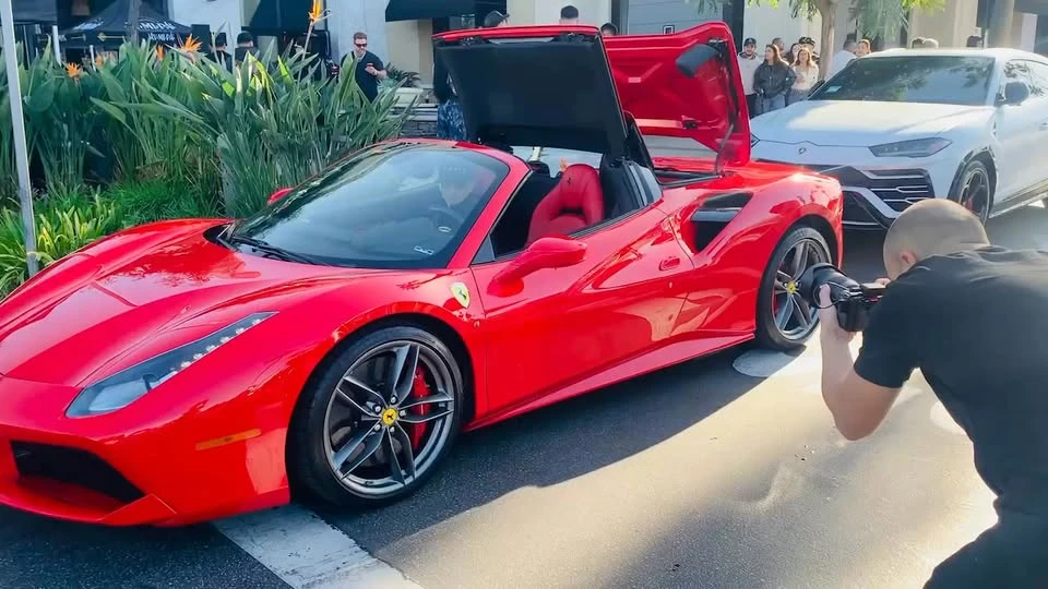 2018 Ferrari - Image 19 of 19