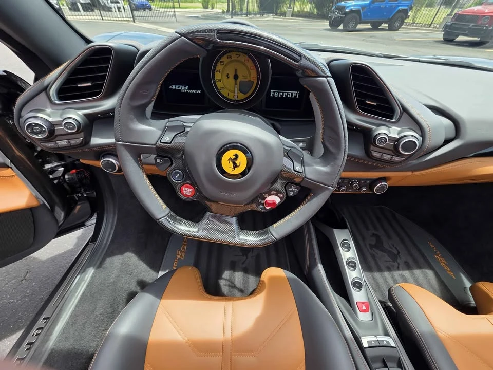 2018 Ferrari 488 Spider - Image 7 of 11