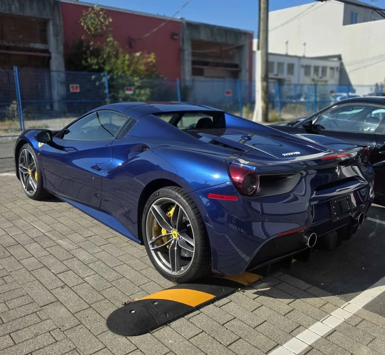 2018 Ferrari 488 Spider - Image 5 of 20