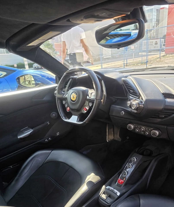 2018 Ferrari 488 Spider - Image 7 of 20