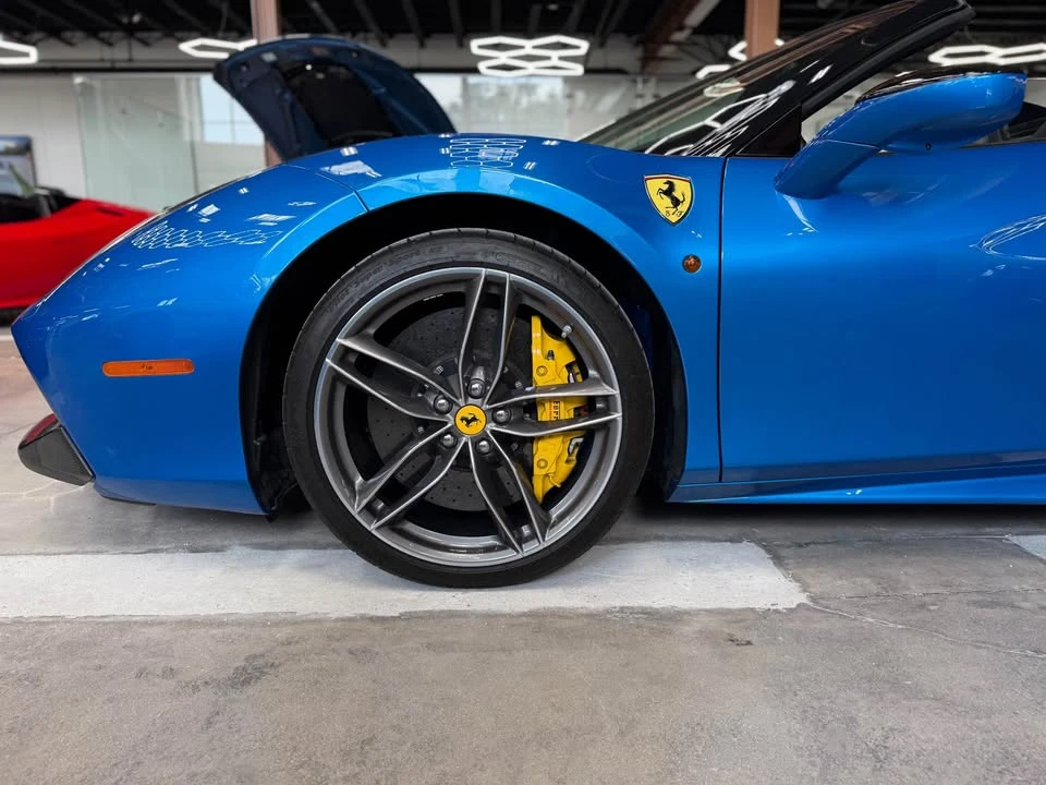 2018 Ferrari 488 Spider - Image 5 of 20