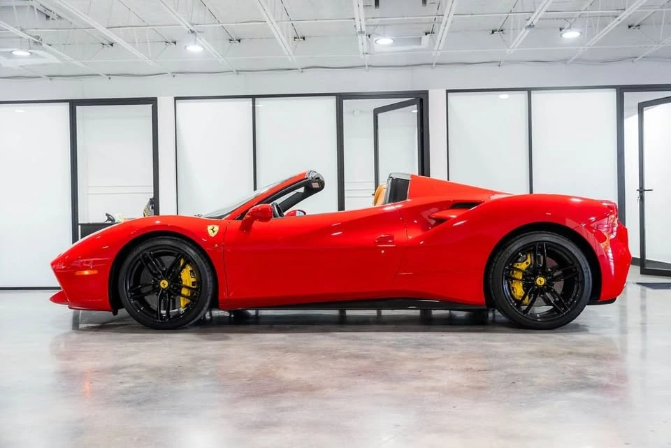 2018 Ferrari 488 Spider - Image 7 of 20