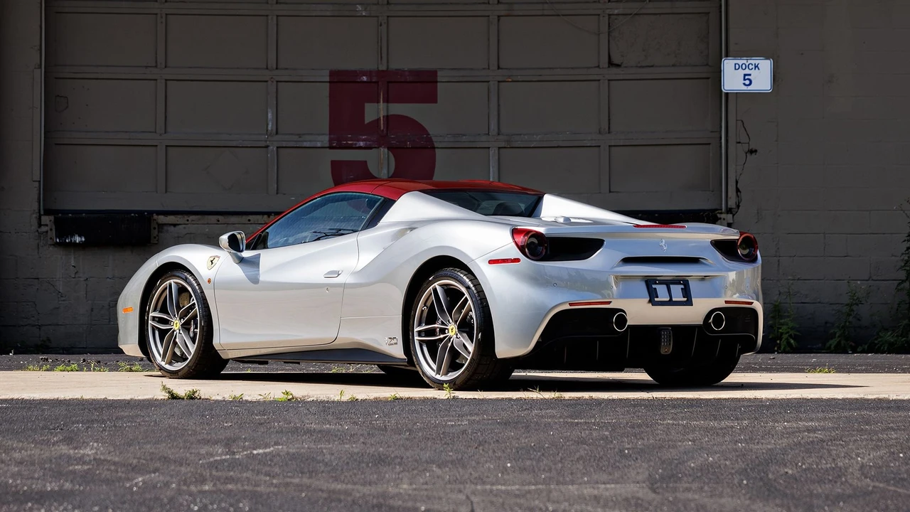 2018 Ferrari 488 Spider - Image 16 of 31