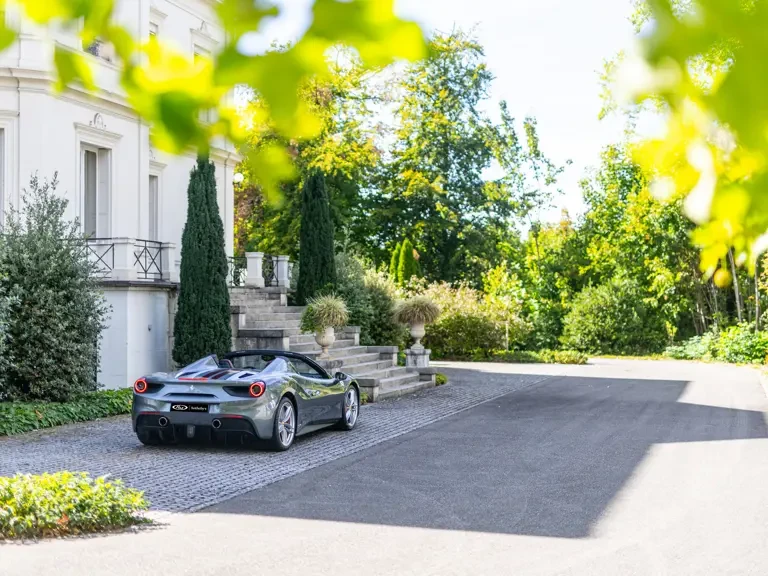2018 Ferrari 488 Spider - Image 11 of 31
