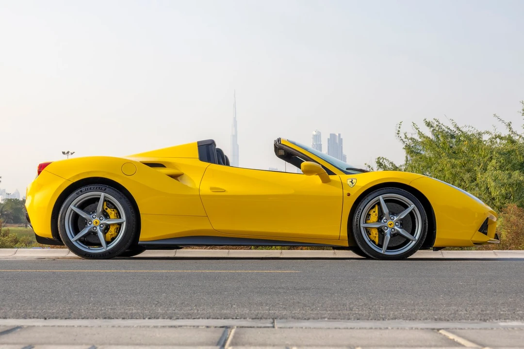2018 Ferrari 488 Spider - Image 4 of 10