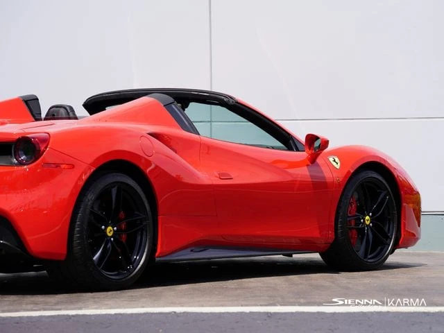 2018 Ferrari 488 Spider - Image 31 of 31