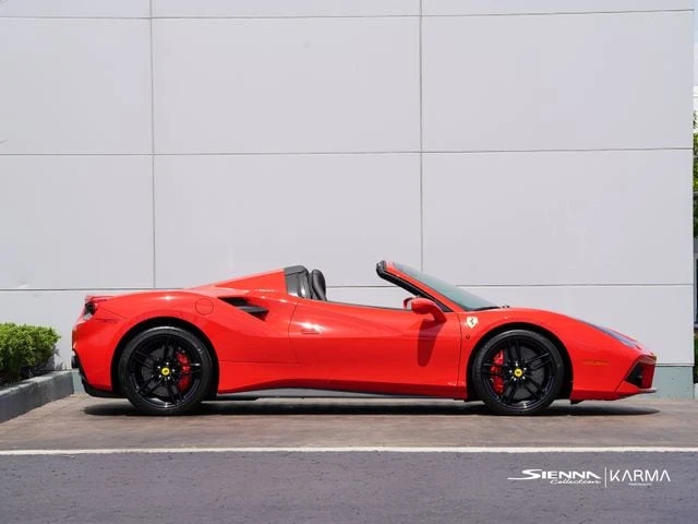 2018 Ferrari 488 Spider - Image 16 of 31