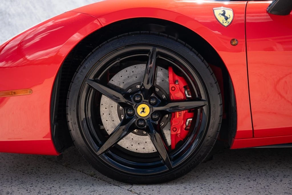 2018 Ferrari 488 Spider - Image 18 of 31