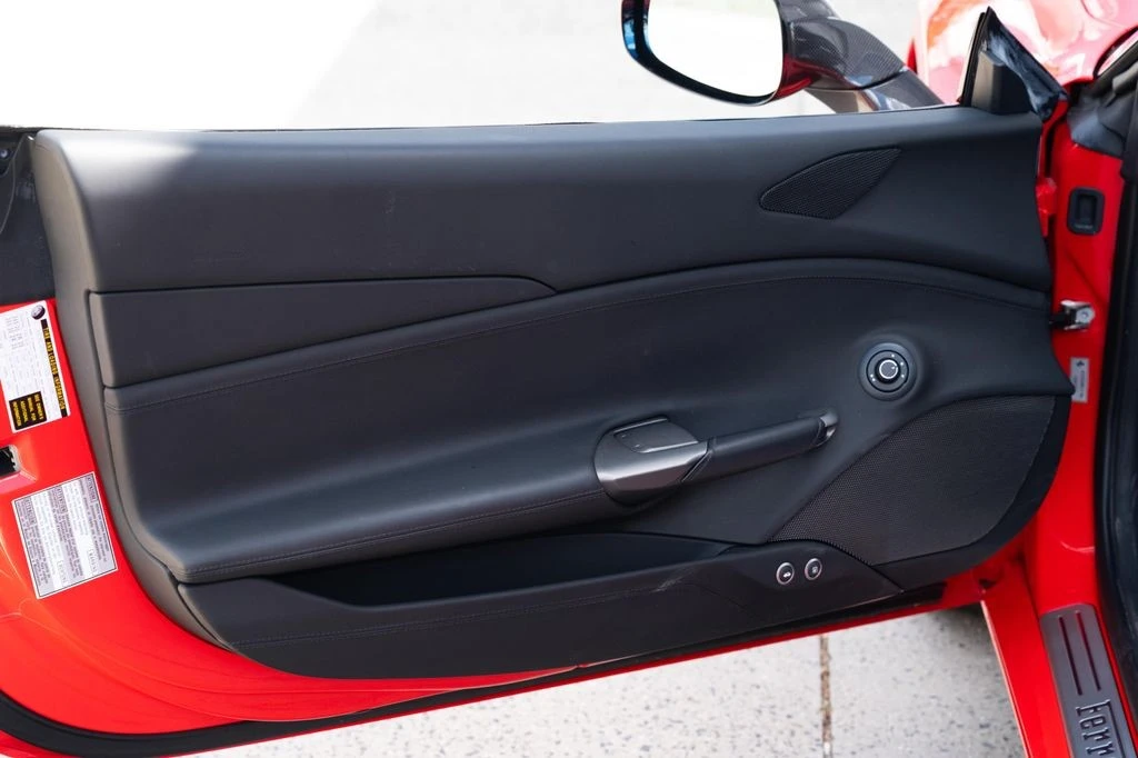 2018 Ferrari 488 Spider - Image 31 of 31