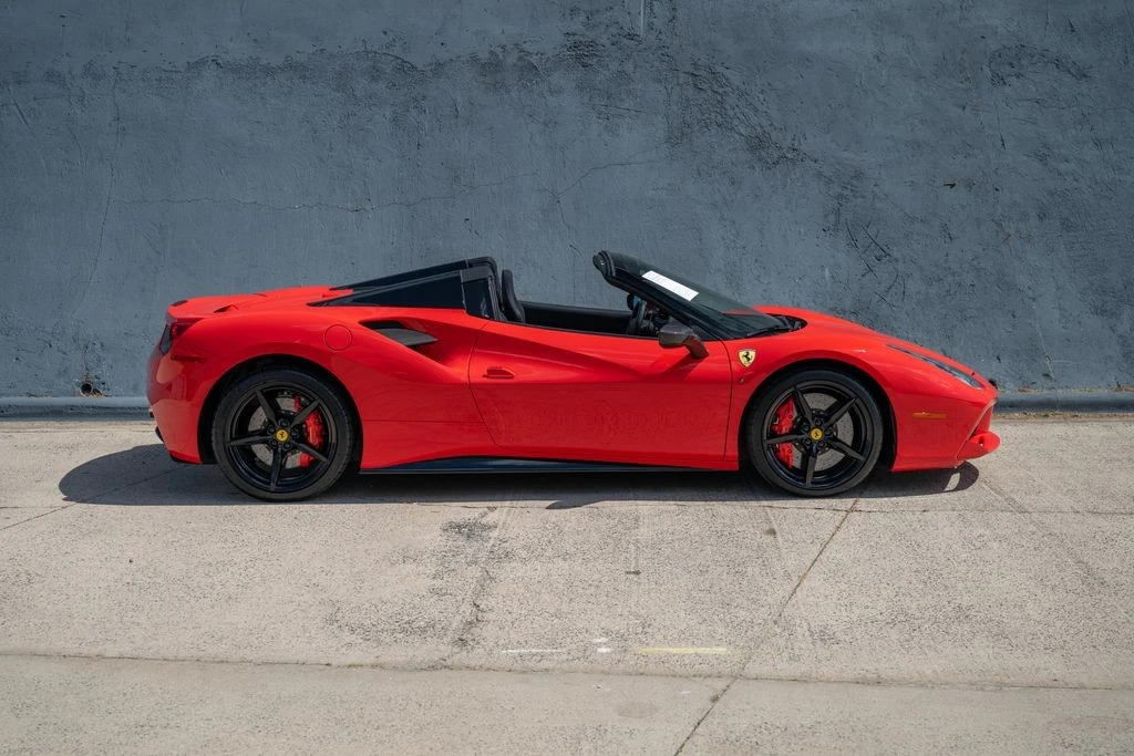 2018 Ferrari 488 Spider - Image 9 of 31