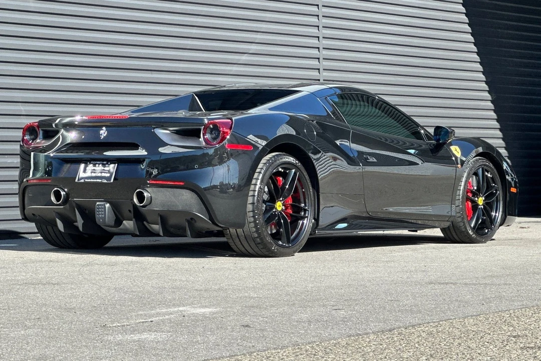 2018 Ferrari 488 Spider - Image 8 of 21
