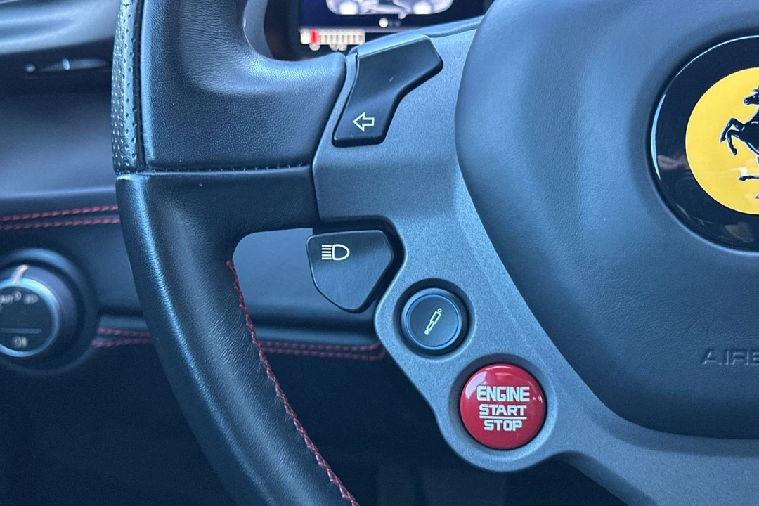 2018 Ferrari 488 Spider - Image 29 of 31