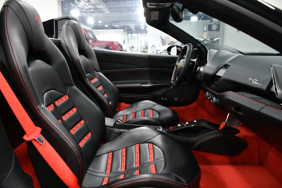 2018 Ferrari 488 Spider - Image 17 of 20
