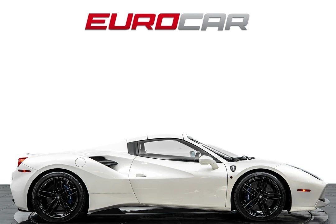 2018 Ferrari 488 Spider - Image 7 of 31