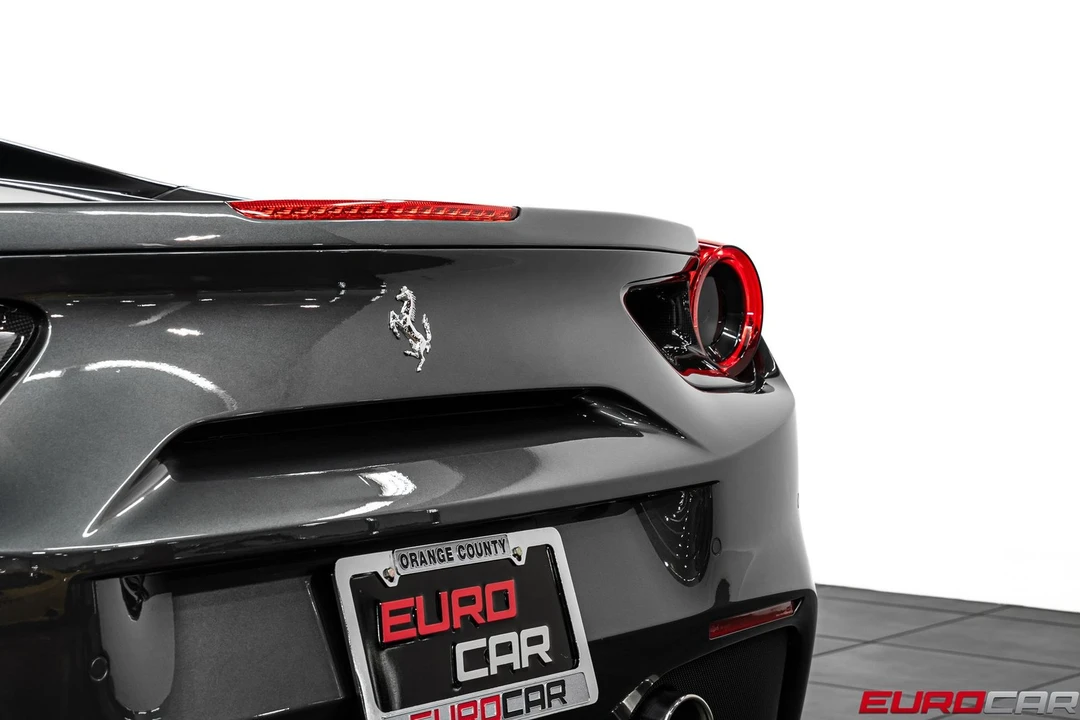 2018 Ferrari 488 Spider - Image 25 of 31