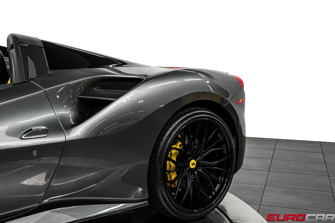 2018 Ferrari 488 Spider - Image 20 of 31