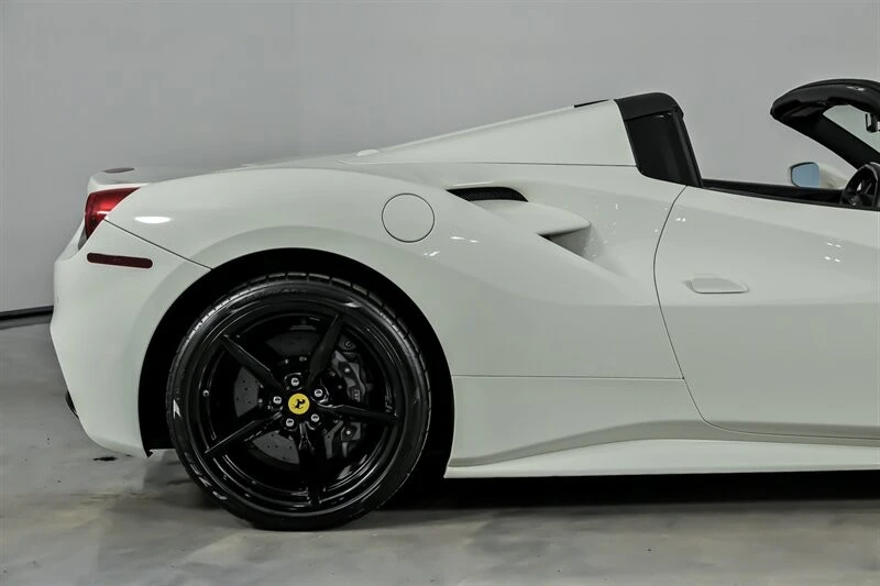 2018 Ferrari 488 Spider - Image 13 of 21
