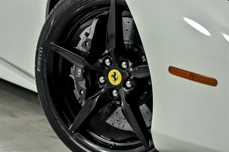 2018 Ferrari 488 Spider - Image 4 of 21